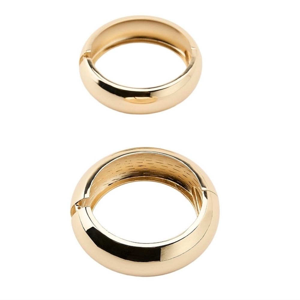 ZARA 2 Pack of Embossed Metal Bracelets
